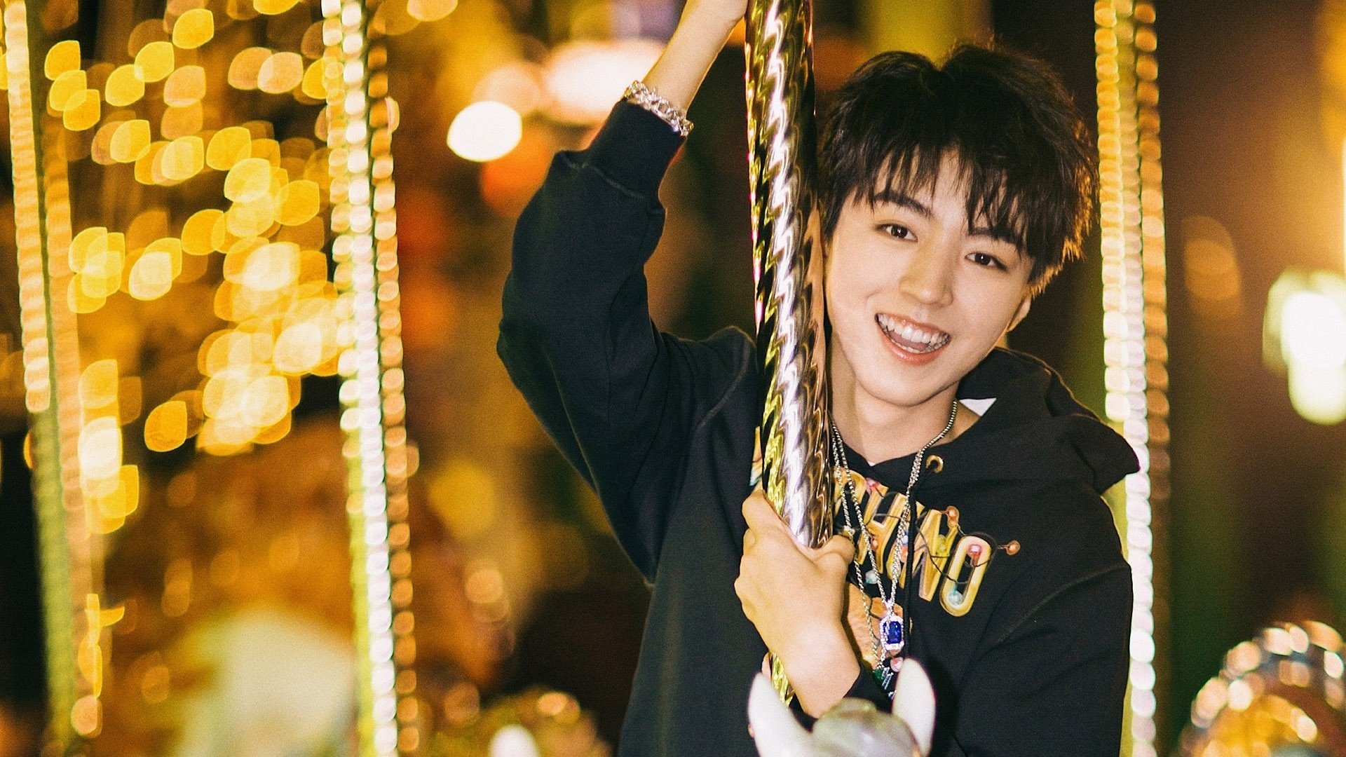 “德甲最后冲刺,争冠球队状态火热”,德甲榜首大战