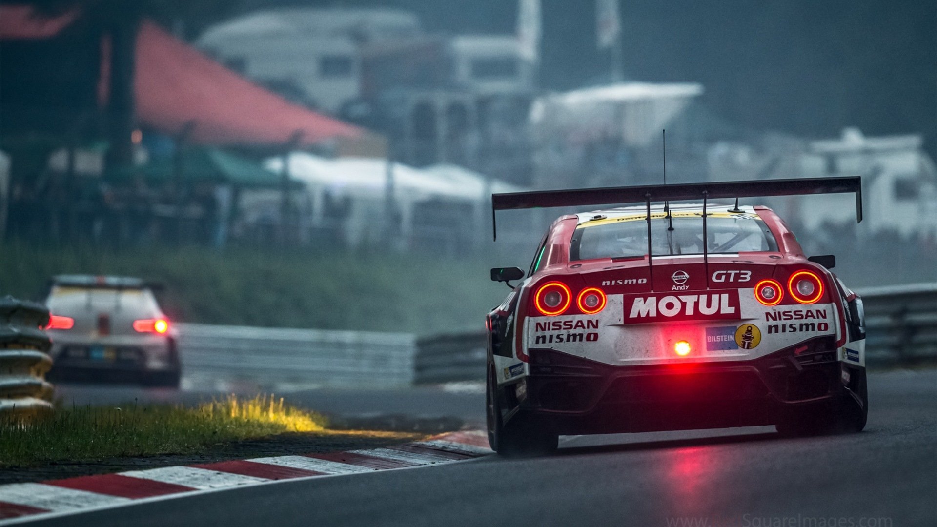 “足球运动走出校园，融入社区文化”，校园足球文化活动征文800字