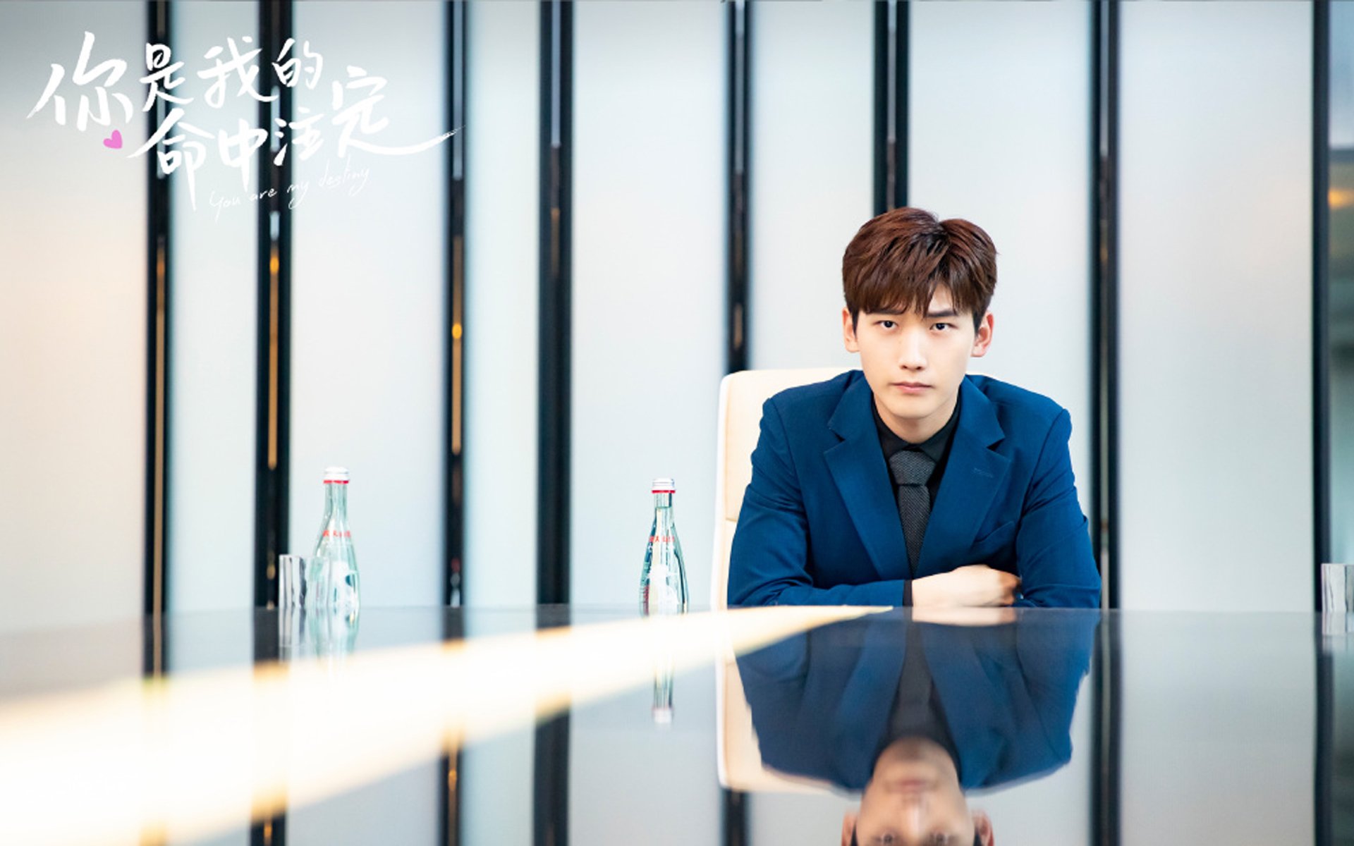 “法甲豪门鏖战:场面精彩,积分榜竞争激烈”,德甲豪门