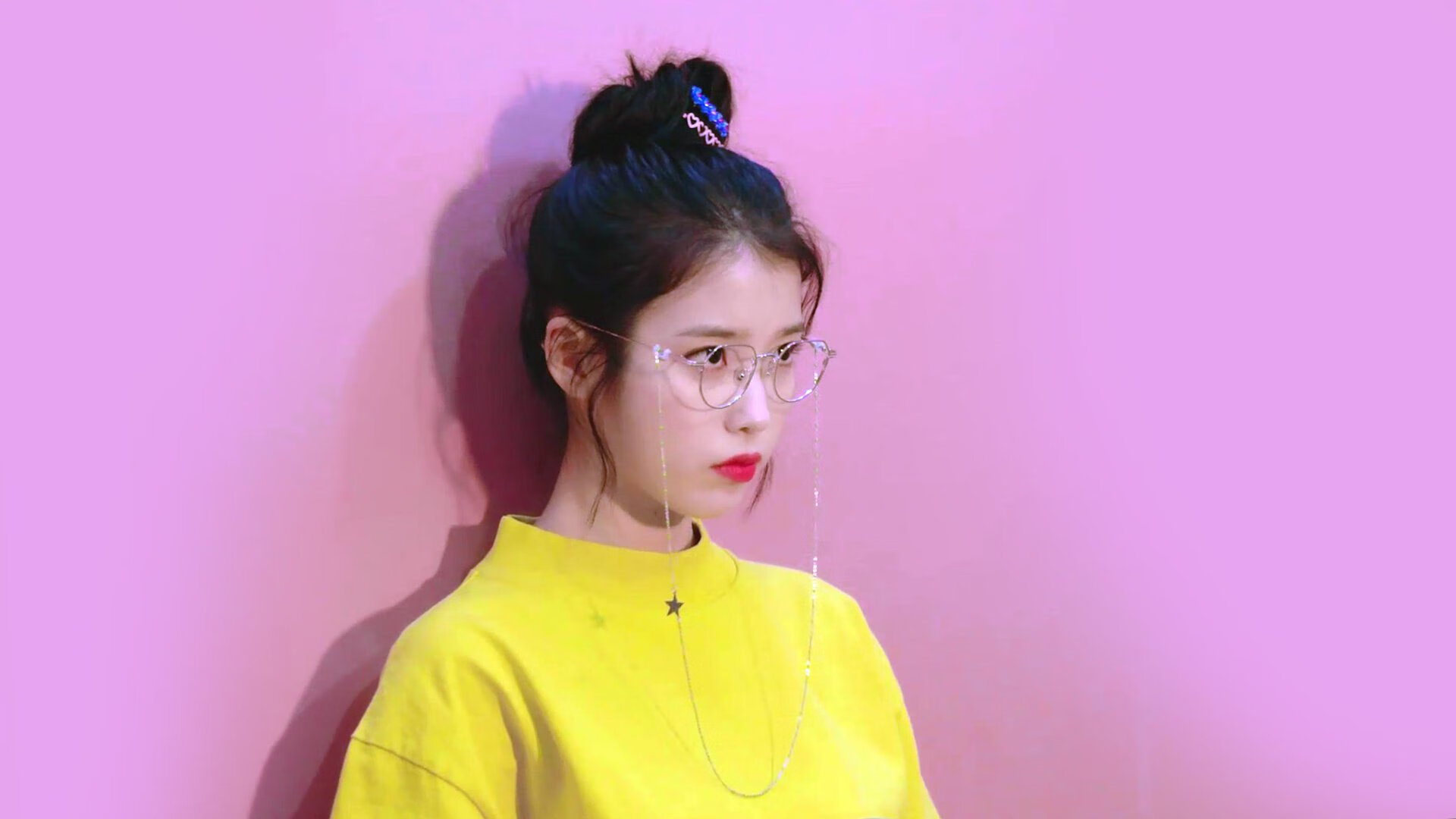 中国队前锋洛佩斯在巴黎奥运会上表现出色,足球运动员洛佩斯