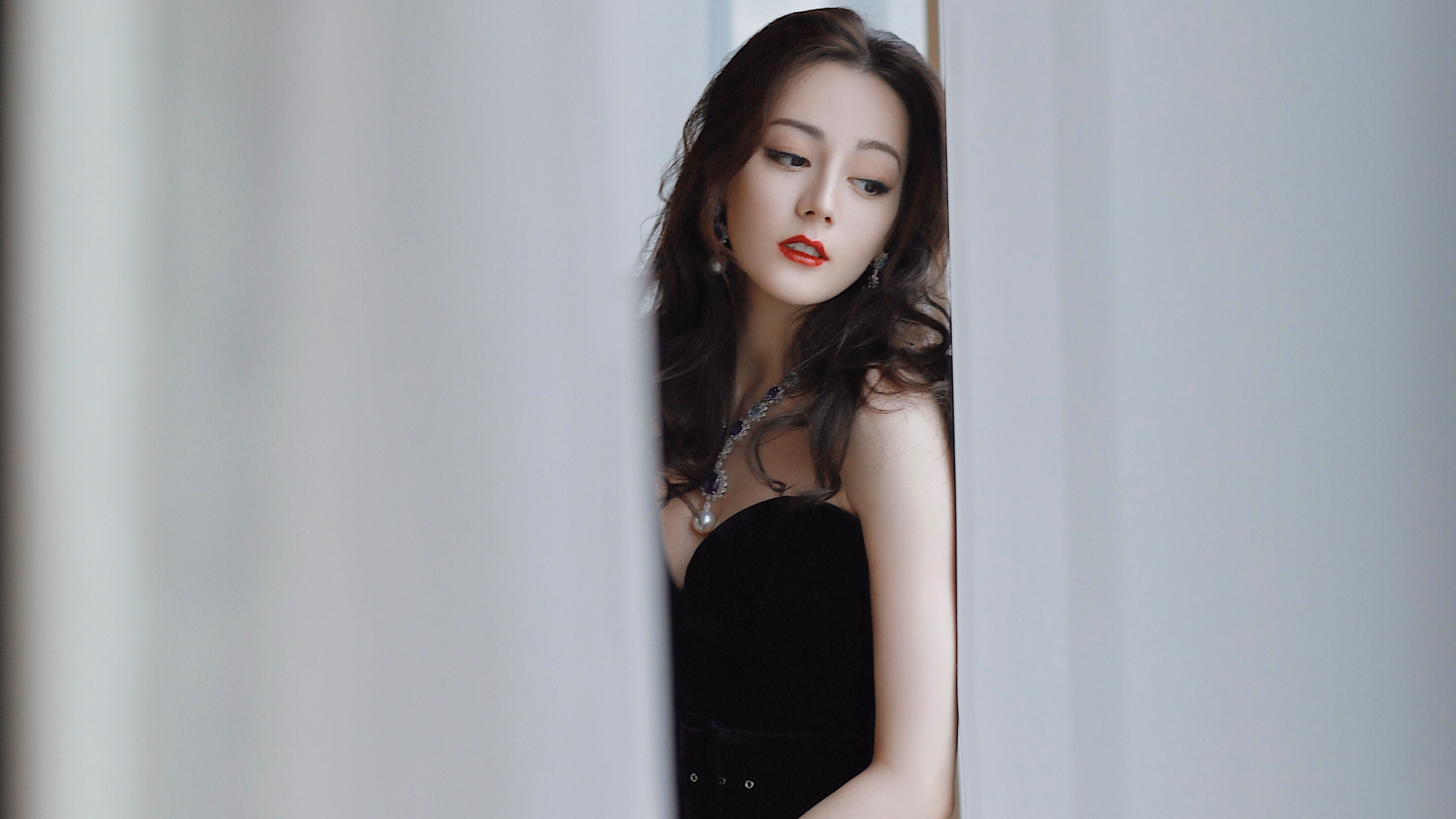 九游网游官网-史上最“炸裂”篮下封堵，谁的盖帽最令人称道？，篮球封帽是什么意思