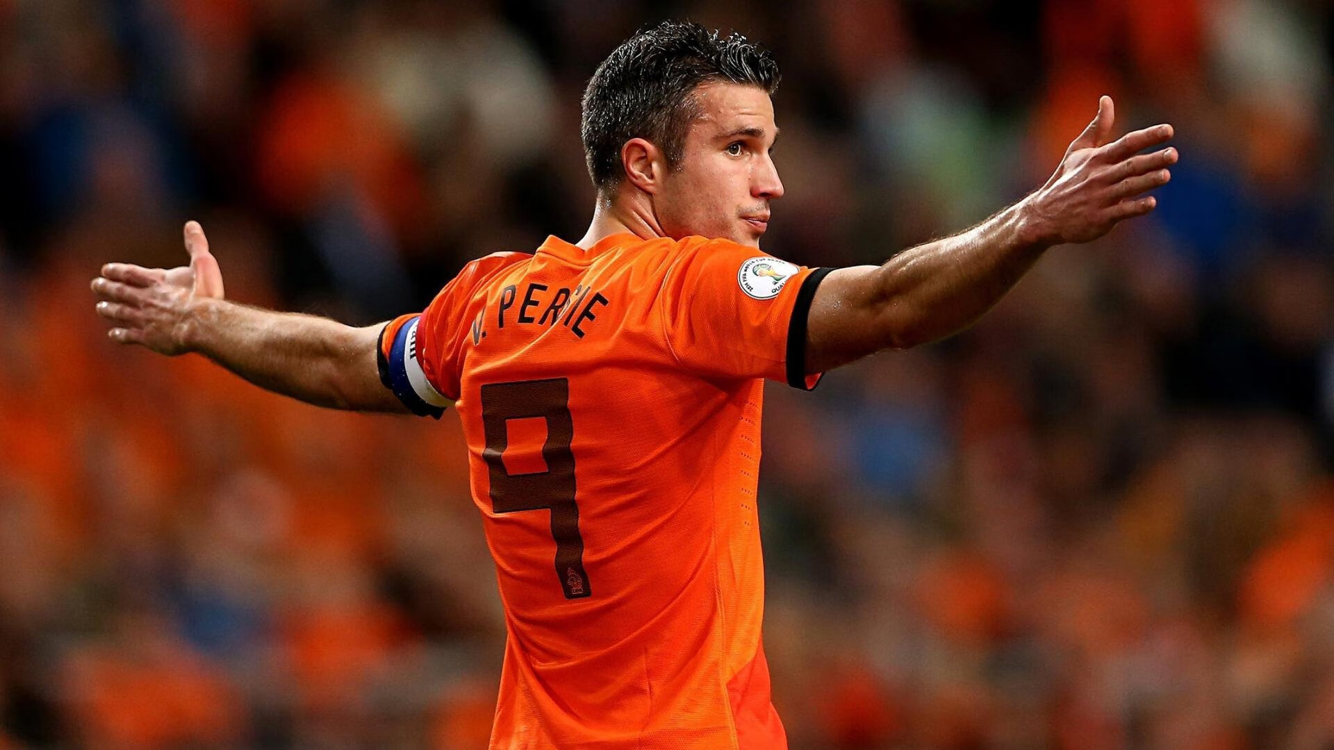 九游网-特斯·冯·迪克：充满创造力的中场球员，成为南非队攻防转换的桥梁